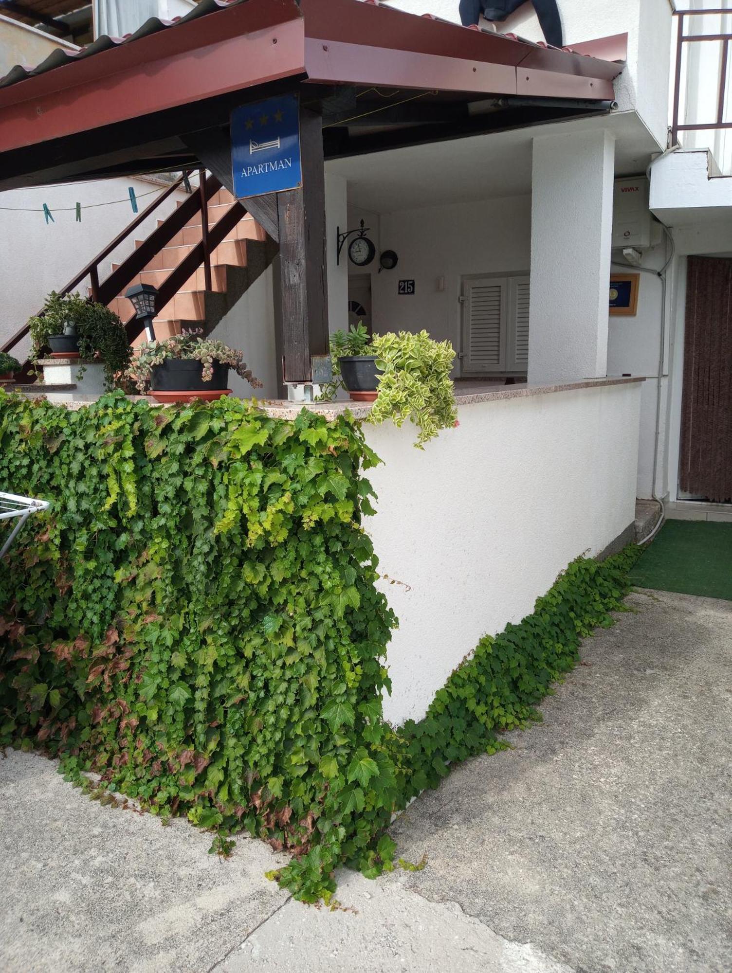 Apartment Sersic Baska (Krk)