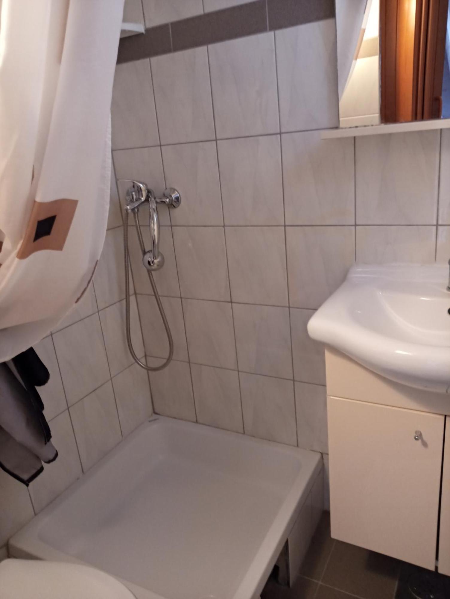 Sersic Apartment